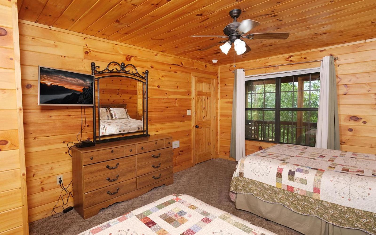 Little Bear Cabin Гетлинбург Екстериор снимка